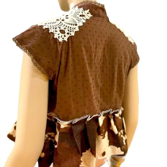 V Neck Short Sleeve Button Down Ruffle Trim Boho Western Shirt True Rebel - Picture 3 of 3